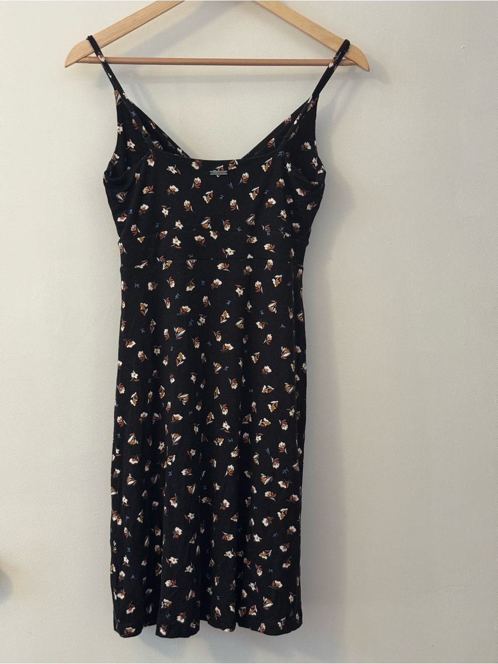 Billabong NWT Black Floral Mini Dress Medium Twist Front Spaghetti Strap - Picture 2 of 8